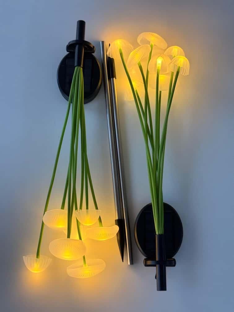 5 Watt 8 LED Solar Mushroom Garden Solar Light