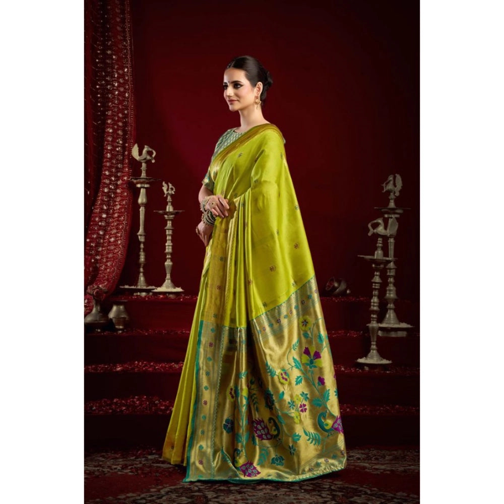 Women's Silk Blend Woven Saree With Unstitched Blouse